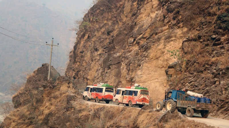 कर्णाली राजमार्गको कालीकोट–जुम्ला सडकखण्ड स्तरोन्नति हुँदै